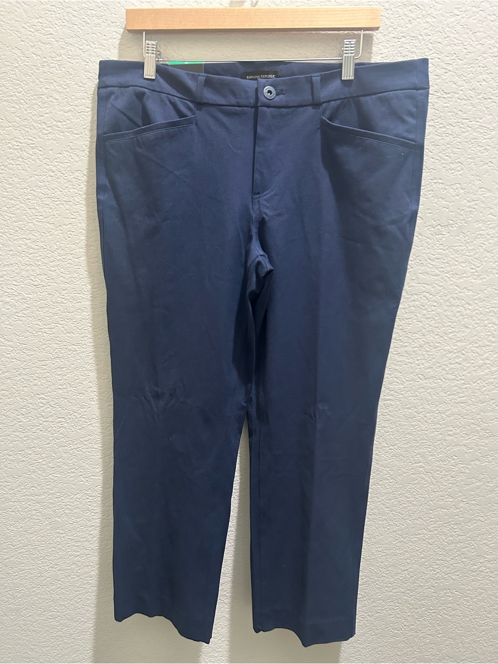 Banana Republic Women’s 12 Navy Slim Straight Crop Chino Pants NWT